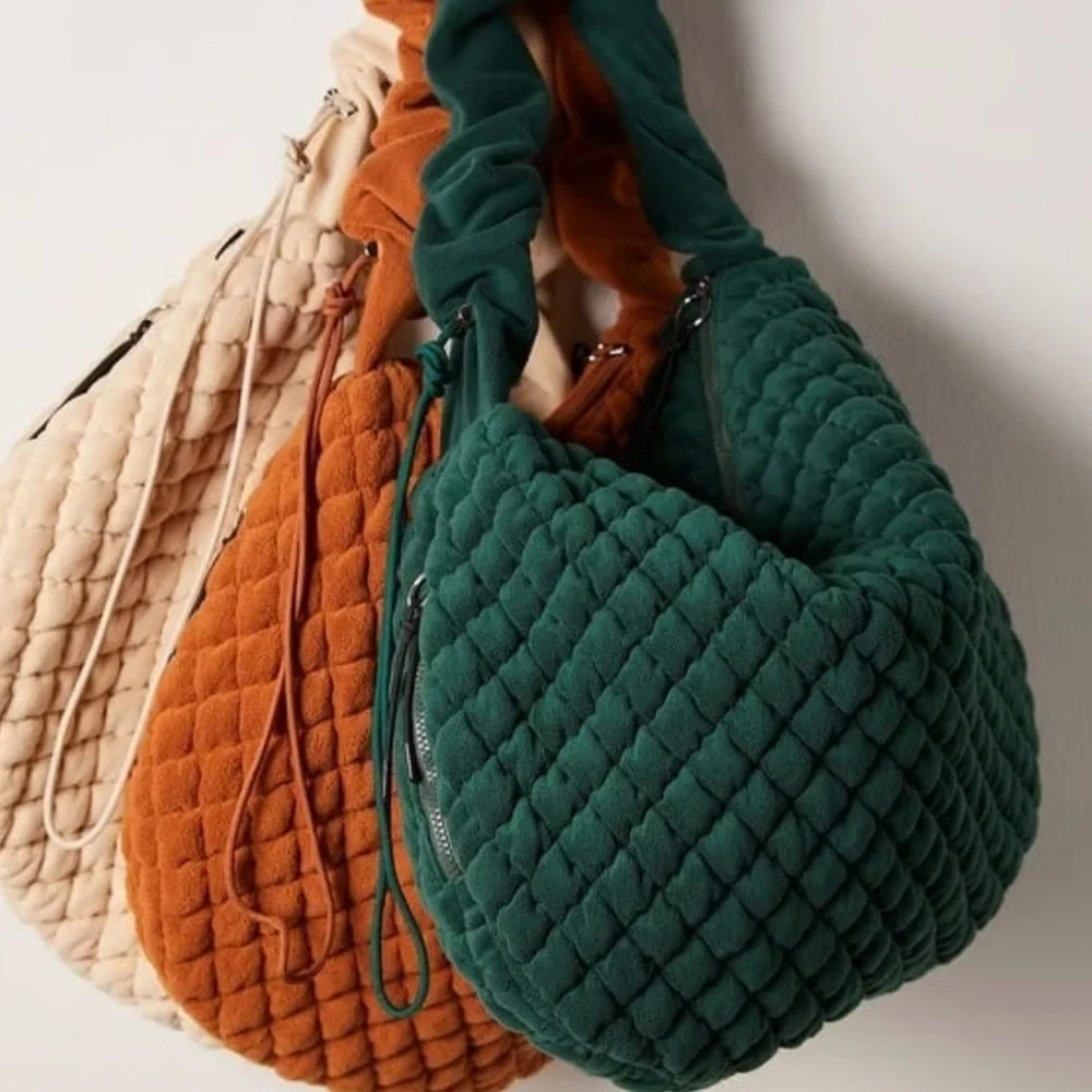 Free People Pucker Up Fleece Carryall Quilted, Adjustable strap, NWT - Picture 2 of 13